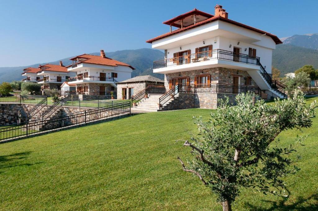Olympus Pantheon Luxury Villas Leptokarya  Exterior photo
