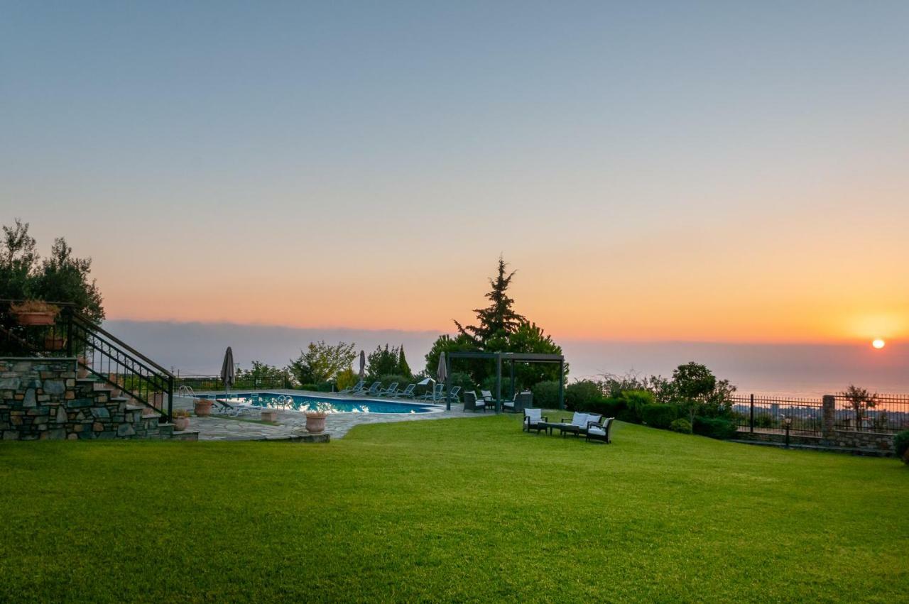 Olympus Pantheon Luxury Villas Leptokarya  Exterior photo